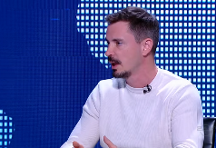 STIŽU JEZIVE PORUKE IZ NOVOG PAZARA: Filipović se raduje sukobu blokadera, a evo šta su rekle Emina i Nusreta - opšti haos (VIDEO)